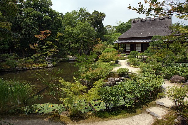 依水園(Jardin de l'Eau Dépendante): "Harmonie des Reflets et des Sereins Murmures"