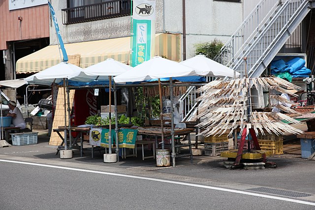 呼子朝市(Marché Matinal de Yobuko): "Éveil des Saveurs Maritimes"