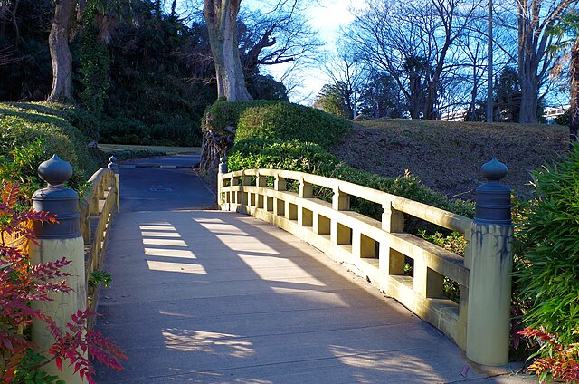 佐倉城址公園(Parc des Ruines du Château de Sakura) : "Échos de l'Histoire au Jardin des Cerisiers"