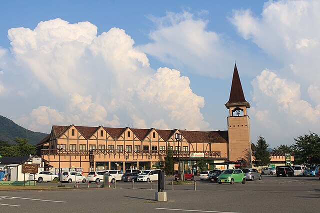 安曇野スイス村(Village Suisse d'Azumino): "Harmonie des Montagnes et des Rivières"