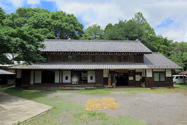 旧和田家住宅 (Maison ancienne de Wada) : "Échos du Passé dans un Jardin de Sérénité"