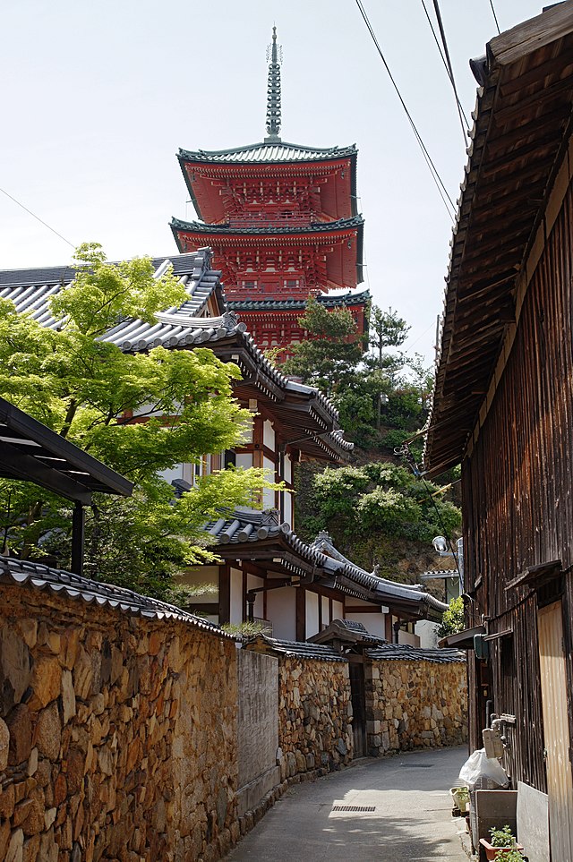 小豆島八十八箇所 (Les Quatre-Vingts-Huit Sanctuaires de l'île d'Azuki) : "Échos de Sérénité en Terre Sacrée"