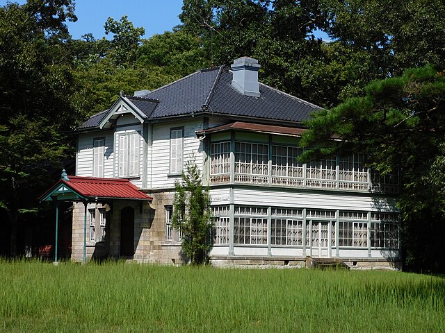 松方別邸 (Résidence Matsukata) : "Harmonie des Saisons Éternelles"