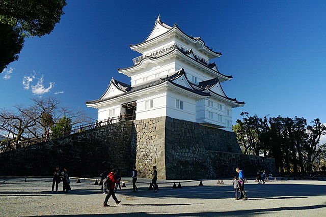 小田原城(Castle d'Odawara): "Les Murmures du Temps au Château d'Odawara"