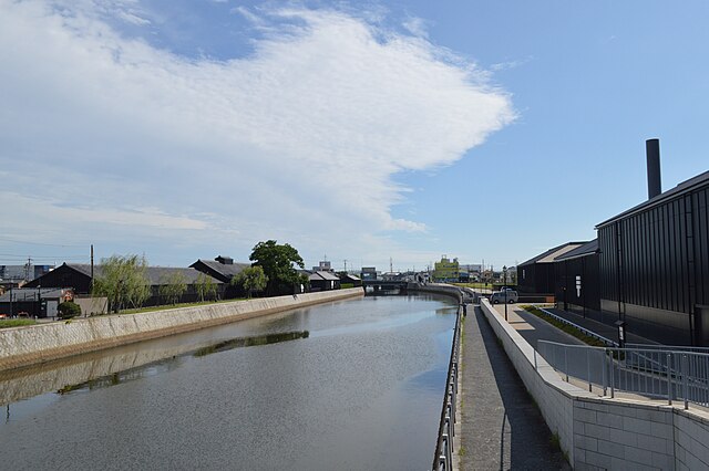 半田運河(Canal de Handa): "Mélodies des Eaux Éternelles"