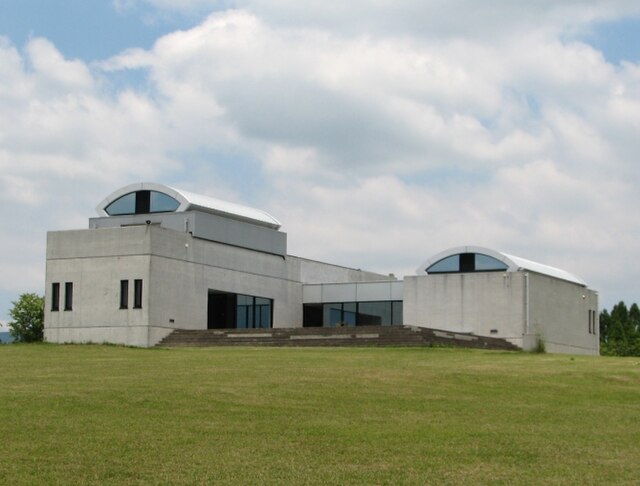 清和高原天文台(Observatoire de Seiwa) : "Étoiles Murmurantes sur les Plaines de Seiwa"