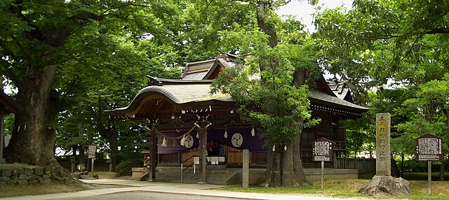川中島古戦場(Champ de Bataille des Rivières) : Échos des Guerriers au Cœur des Flots