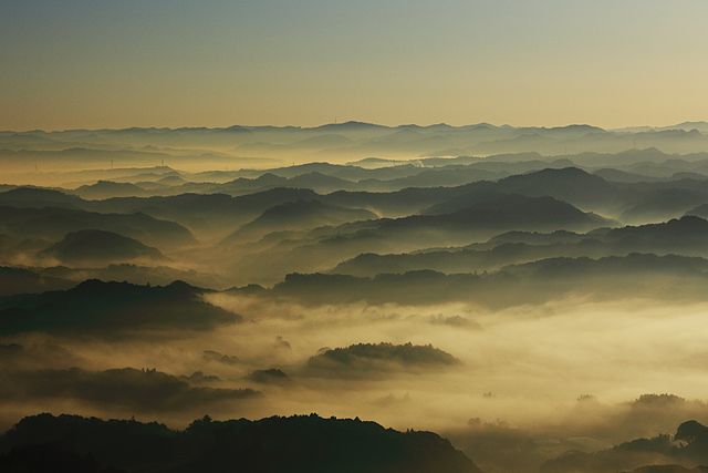 千葉県立高宕山自然公園(Parc Naturel de Takatozan): "Échos des Monts Sacrés"